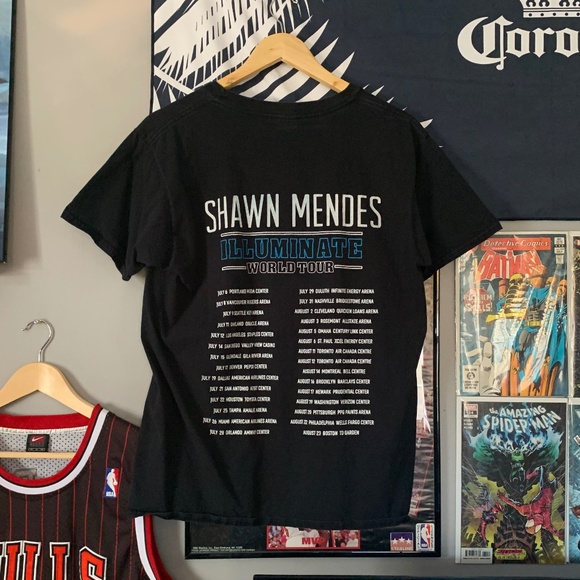 Shawn Mendes Illuminate World Tour T-shirt - Picture 4 of 6